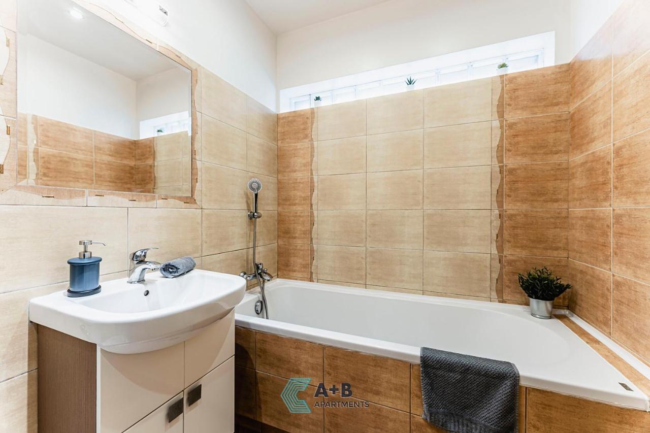 Apartament Cicha Typu Superior I Lägenhet Lublin Exteriör bild